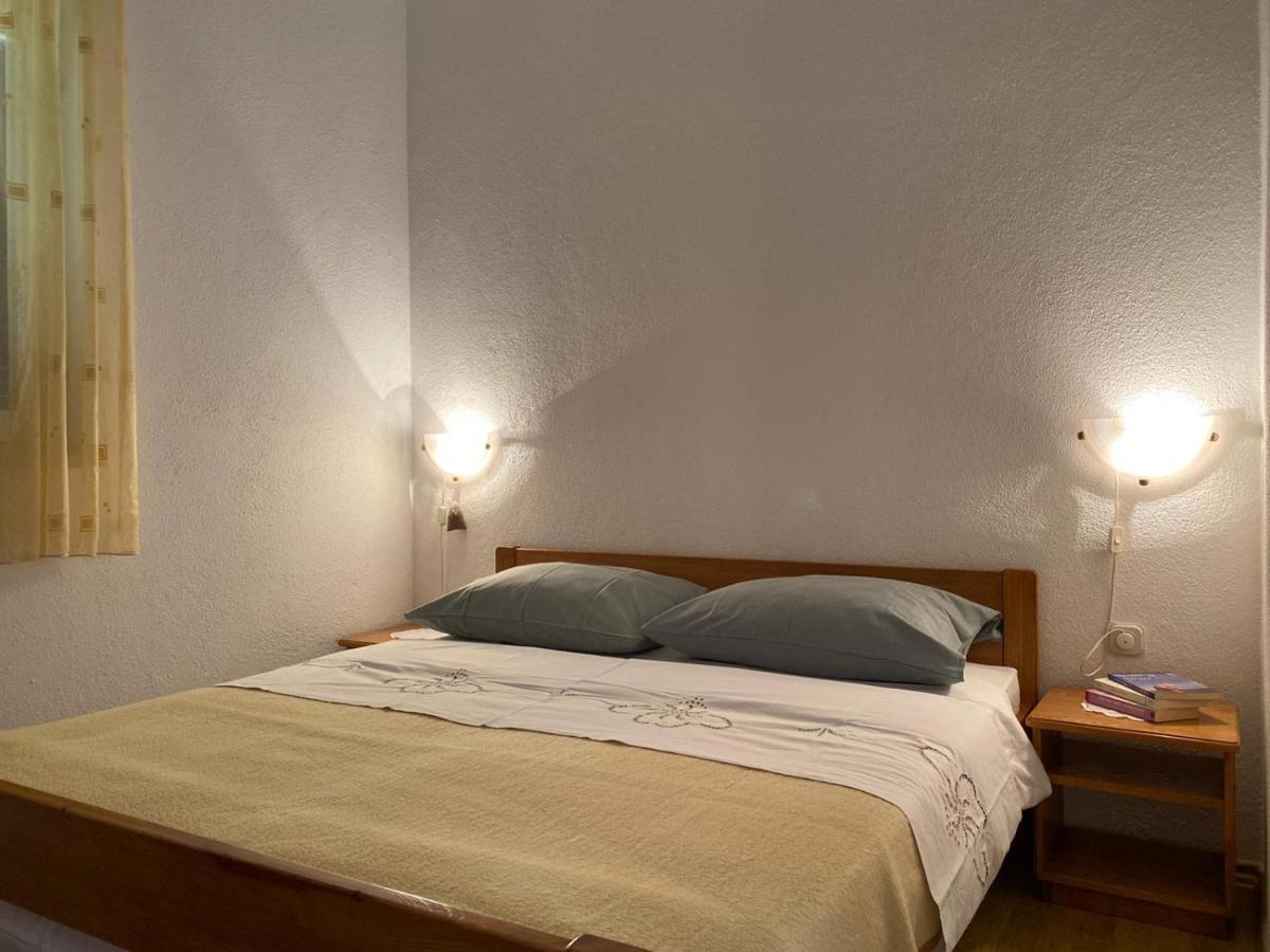 The Ana Apartments Комижа Экстерьер фото